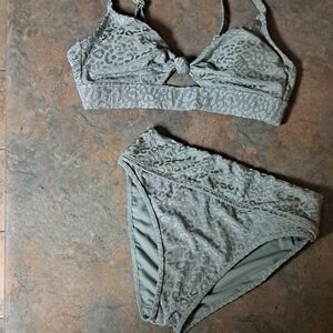Chic Gray Leopard Bikini Set